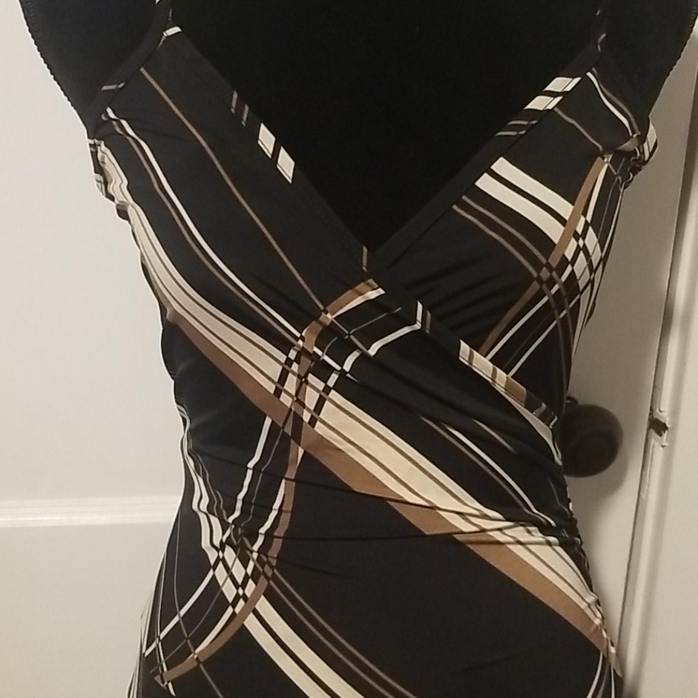 Dress - Picture 3 of 8